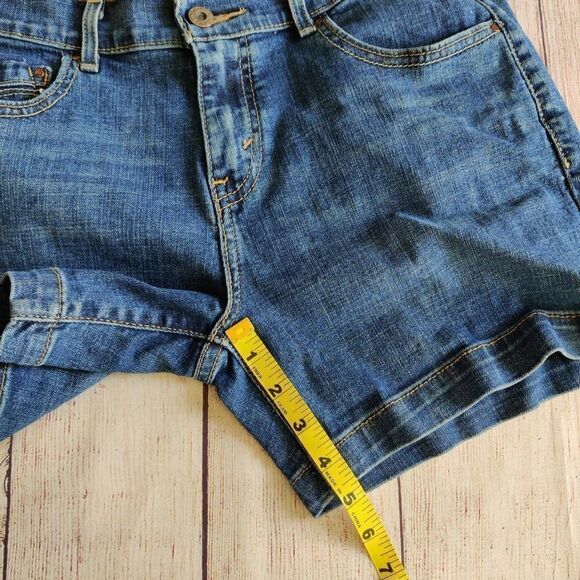 Vintage Levi's 515 high rise shorts sz 4 - Picture 8 of 14